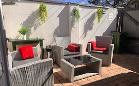 King House & Garden With Ac And Free Parking Possibility